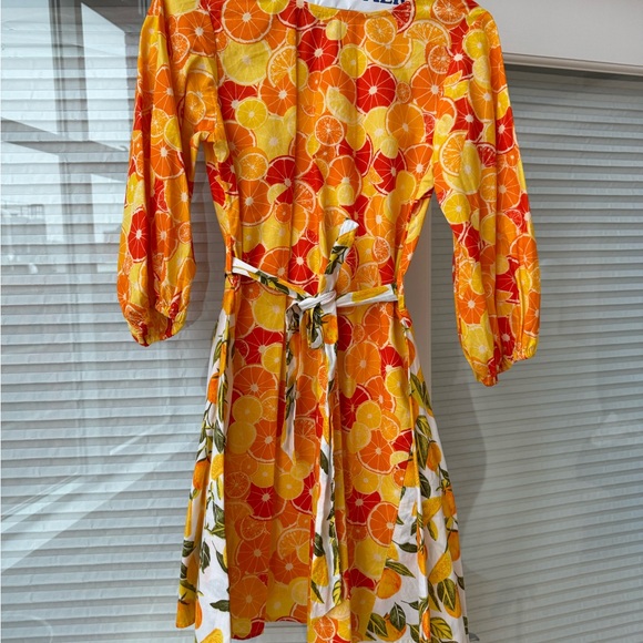 Never Fully Dressed - Picture 4 of 7